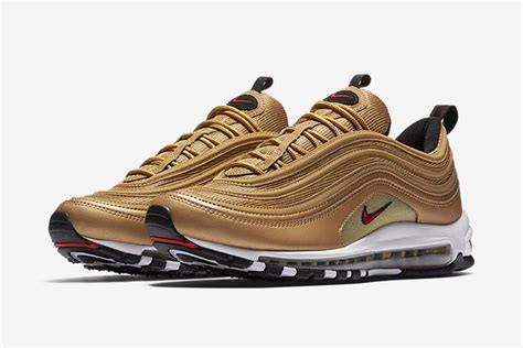 Nike Air max metallic gold